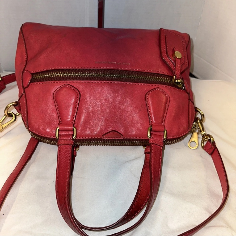 Marc by Marc Jacobs Pearl Red Leather Two-Way Bag with Crossbody Strap - Picture 2 of 14